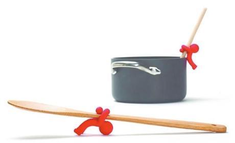 Hug-Doug-Handy-Spoon-Helper