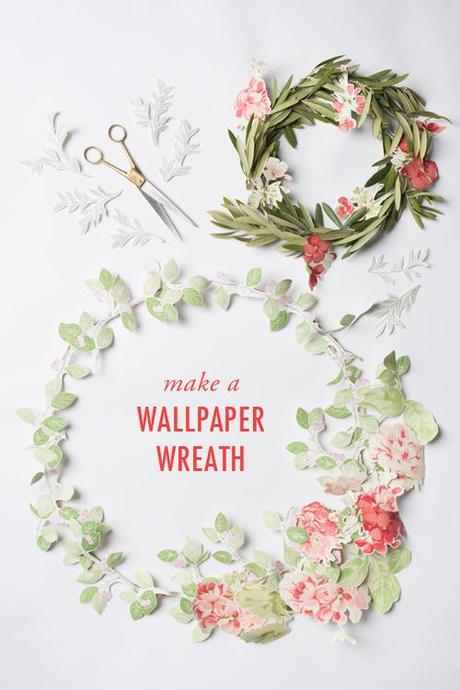 Wallpaper floral wreath