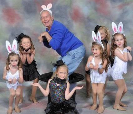 The World’s Top 10 Awkward Easter Card Photos