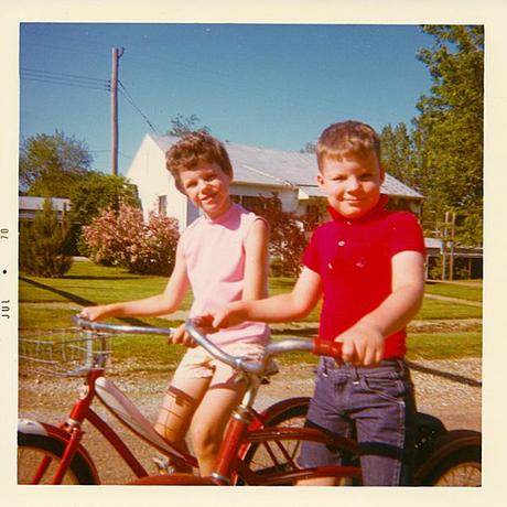 photo of Joy and Dale on bikes