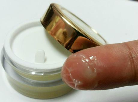 Forest Essential Kerala Lime Glaze Lip Balm Review Forest Essential Kerala Lime Glaze Lip Balm Swatches