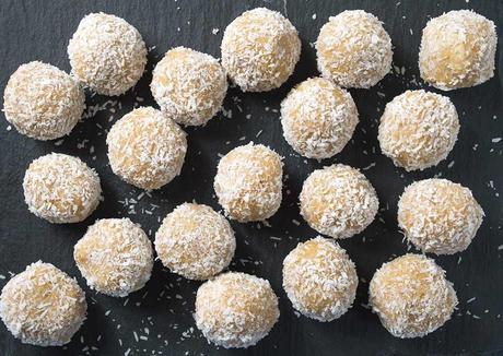 Coconut & Macadamia Protein Balls