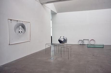 see | art exhibition