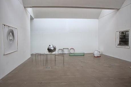 see | art exhibition