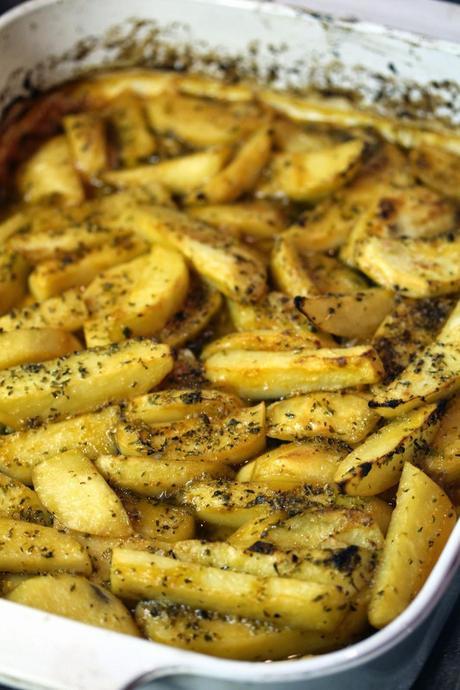 Lemony Greek-Style Roasted Potatoes