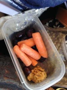 Easy and healthy road trip snacks in the car on the way back home. Grapes, carrots and one-ingredient PB. 