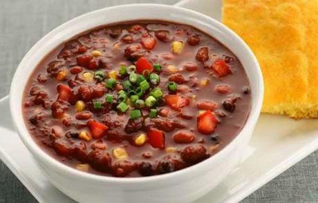 http://recipes.sandhira.com/three-bean-vegetarian-chilli.html