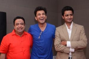 Chef Manish Mehrotra with Chef Vikas Khanna with Manu Chandra