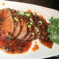 Chargrilled tenderloin in green pepper sauce