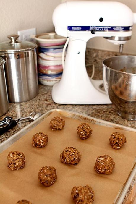 Browned Butter Espresso Chocolate Chip Cookies with Coconut | Creative Culinary