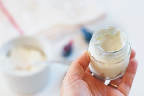 Two-Ingredient Edible Fingerpaint