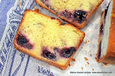 ~dark cherry yogurt poundcake~