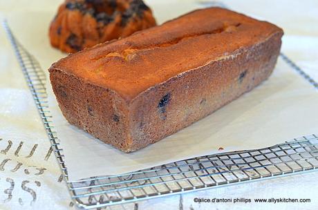 ~dark cherry yogurt poundcake~