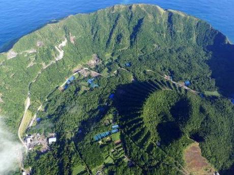 Aogashima volcano pictures