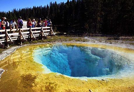 Yellowstone park pictures