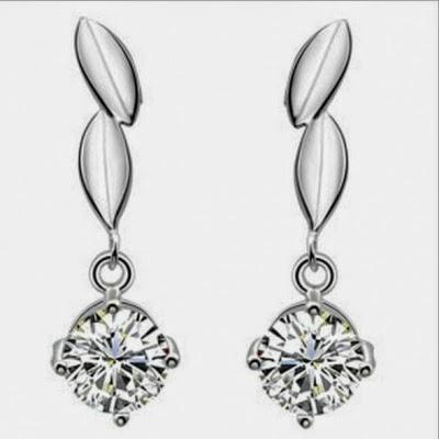 Romantic jewelry is always a perfect gift