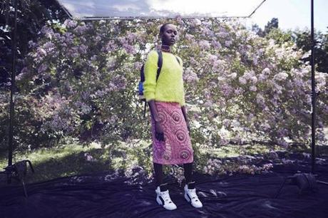 ajak-deng-by-justin-rideler-for-miss-vogue-australia-1