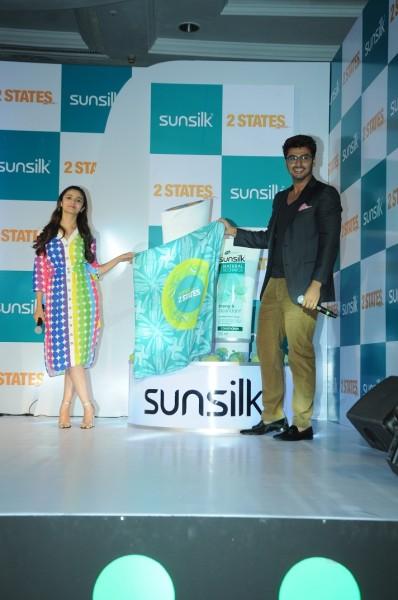 DSC 0776 398x600 Sunsilk Announces Association with 2 States