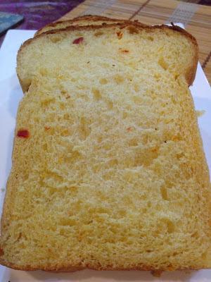 Orange/Dried Cherry Tomatoes Bread for Little Thumbs Up Event
