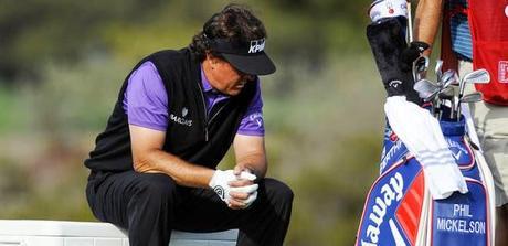 Mickelson in pain