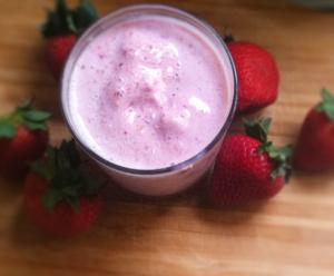 Strawberry Banana Chai Smoothie