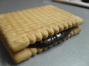 Quick Biscuit Chocolate Sandwiches