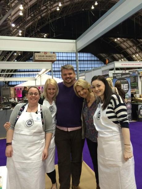 clandestine cake club team with glenn cosby and christine wallace gbbo 2013 cake and bake show 2014