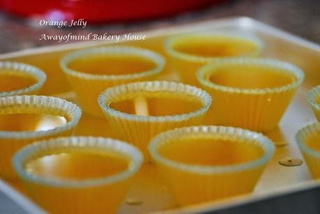 Orange Jelly: Little Thumbs Up