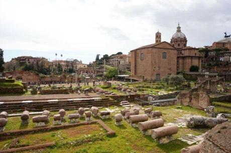 ReasonstoDress.com Reasons to Dress a Walk through Rome why tourists should slow down walk more and see less