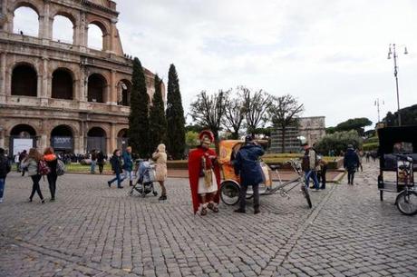 ReasonstoDress.com Reasons to Dress a Walk through Rome why tourists should slow down walk more and see less