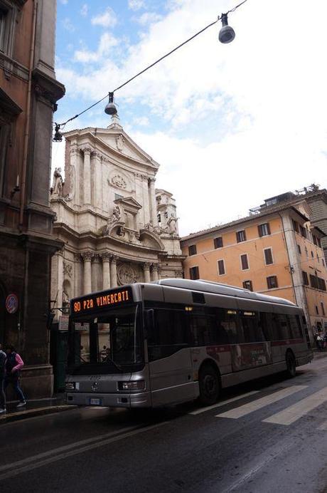 ReasonstoDress.com Reasons to Dress a Walk through Rome why tourists should slow down walk more and see less