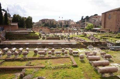 ReasonstoDress.com Reasons to Dress a Walk through Rome why tourists should slow down walk more and see less