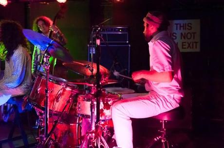 arciris mercurylounge 14 620x412 ARC IRIS PLAYED ALBUM RELEASE SHOW AT MERCURY LOUNGE [PHOTOS]