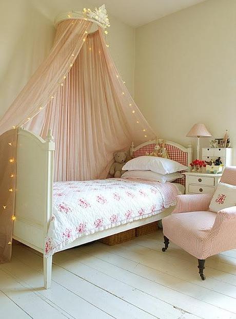 fairy princess bedroom with drapes from Decoria blog