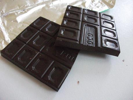Rococo 100% Cocoa Dark Chocolate - Plus Noir Que Noir Review