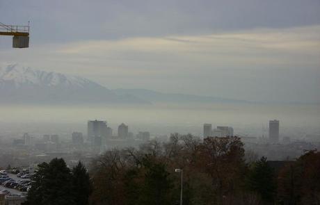 Smog in Salt Lake City. (Photo: aarongustafson/Flickr)
