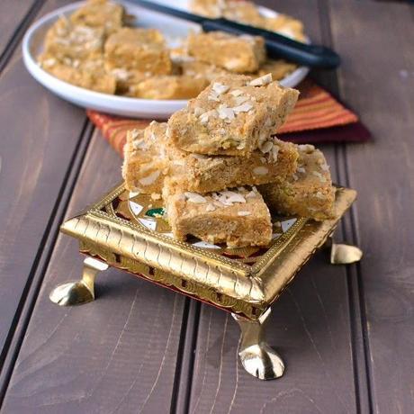 Mohanthal (Gujarati Besan-Mawa Burfi)