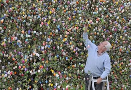 The World’s Top 10 Most Amazing Examples of Easter Art
