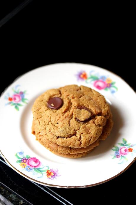 Peanut Butter Chocolate Chip Cookies with Oat Flour