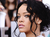 Music: Rihanna “Can’t Remember Forget You” (Solo Version)