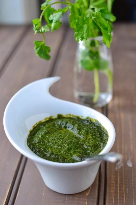 Green Chutney (Cilantro-Mint Chutney) 