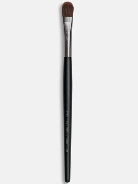 Top four must have makeup brushes