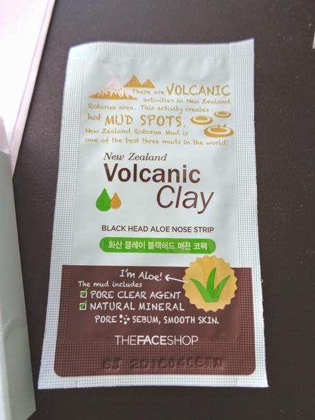 The Face Shop Volcanic Clay Black Head Aloe Nose Strip