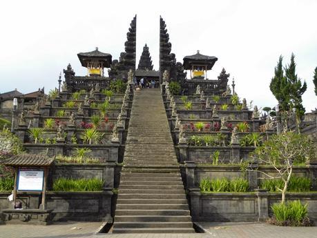 Top 3 Hindu Temples in Bali that Embraces Great Spirituality