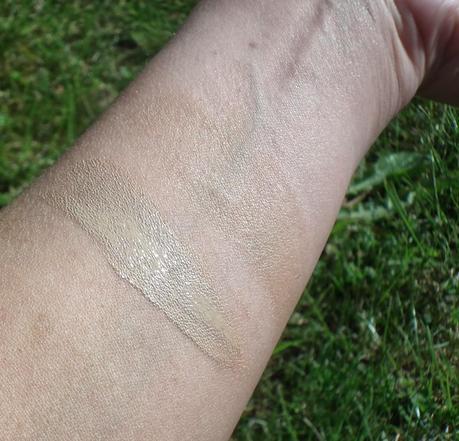 Oriflame The One Illusion Foundation Olive Beige Swatches & Review