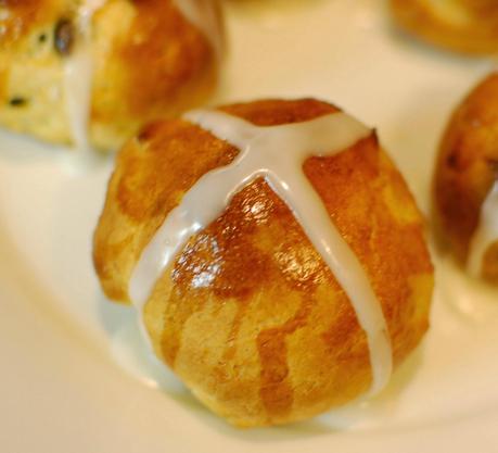 Hot Cross Buns - A Good Friday Tradition