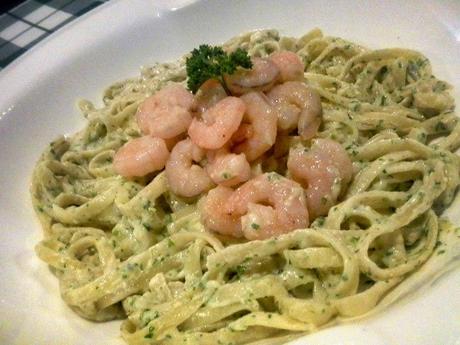 Concoction garlic shrimp pasta