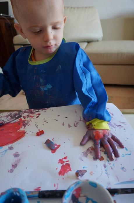 My Easter Bunnies – a no stress Easter Craft with a two year old Easter Crafts with toddlers, 24 month old craft, do it yourself crafts, mother son crafts, painting with a toddler, easter eggs with a toddler, easter egg painting with a two year old, two year old crafts, easy crafts, easy painting idea two year old