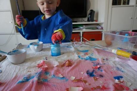 My Easter Bunnies – a no stress Easter Craft with a two year old Easter Crafts with toddlers, 24 month old craft, do it yourself crafts, mother son crafts, painting with a toddler, easter eggs with a toddler, easter egg painting with a two year old, two year old crafts, easy crafts, easy painting idea two year old