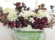 Vase Monday White Lilac With Black Tulip